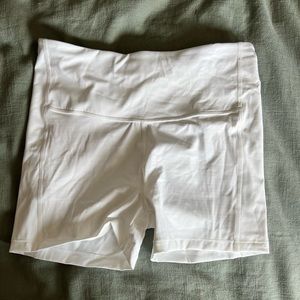 Athleta 3.5 Booty Short